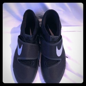 Hyperrev black with strap